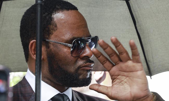 R. Kelly arrested on federal sex trafficking charges