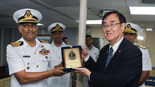 Japanese state minister of defence visits Lankan naval ship