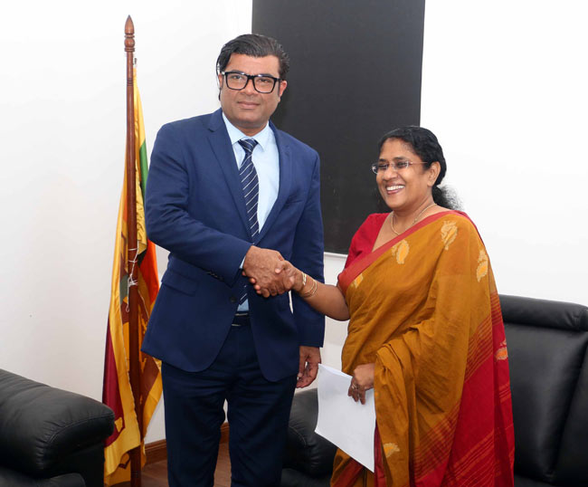 Ambassador and Justice Minister discuss Maldivians in Sri Lankan prisons