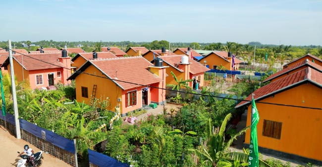 Model village built with Indian aid inaugurated in Batticaloa