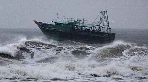 Fishermen cautioned of rough waves & gusty winds in northern seas