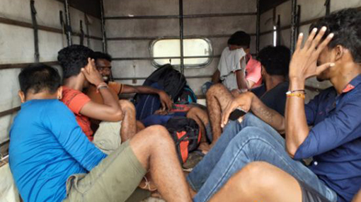 Navy intercepts lorry with illegal immigrants