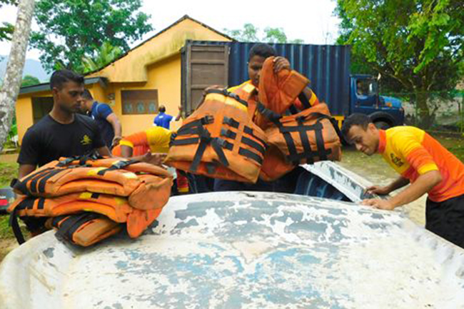 Navy stands at ready amidst flood risks
