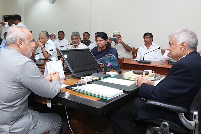 PM holds talks with Karunanidhis daughter