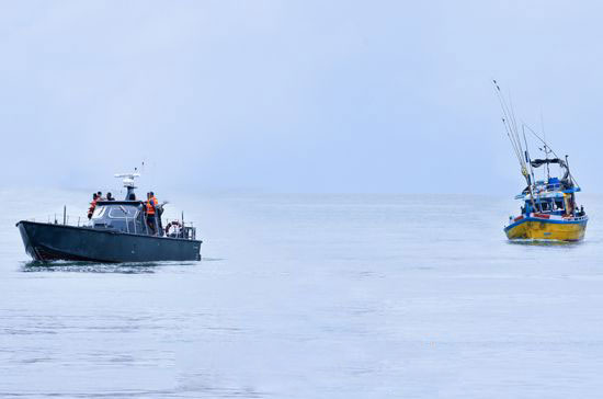 Navy seizes 4 suspicious fishing vessels at sea