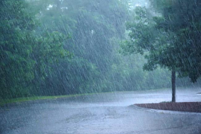Rainfall above 200 mm in several provinces