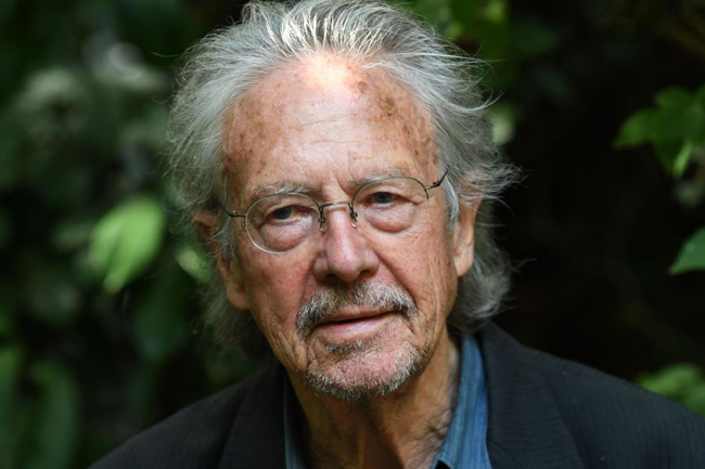 Critics hit out at Peter Handkes Nobel literature Prize win
