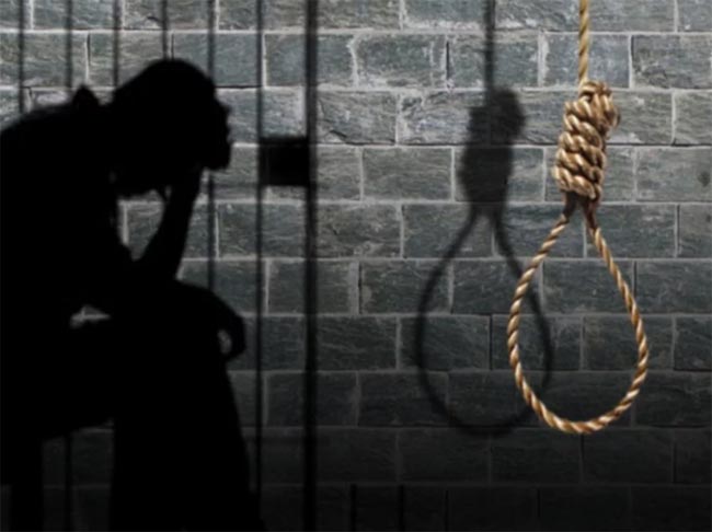 Father of 2 sentenced to death for possessing heroin