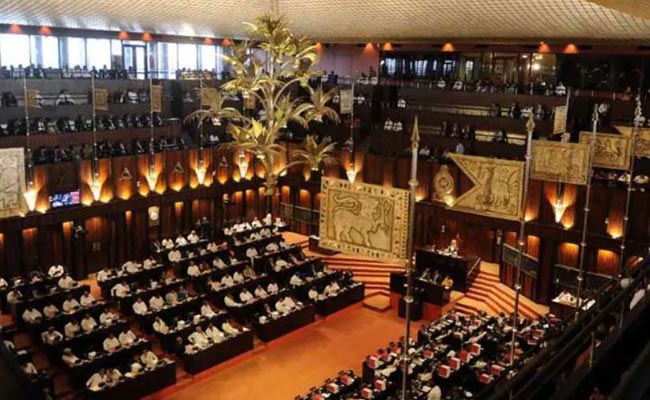 PM calls for special parliamentary meeting