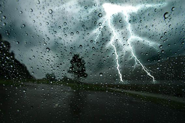 Met. Dept. warns of heavy rains & severe lightning