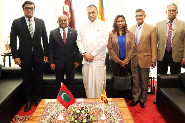 Maldivian Foreign Minister calls on Speaker