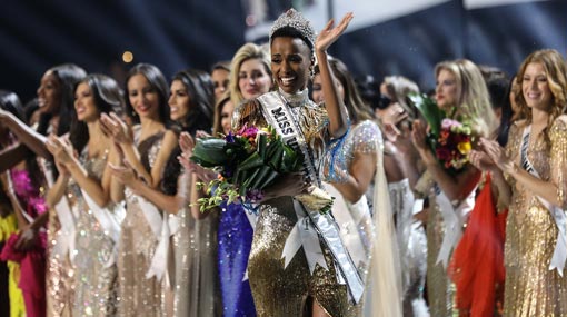 Miss South Africa wins 2019 Miss Universe crown