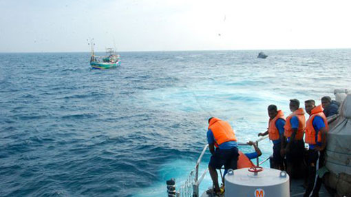 Navy rescues 6 fishermen distressed at sea
