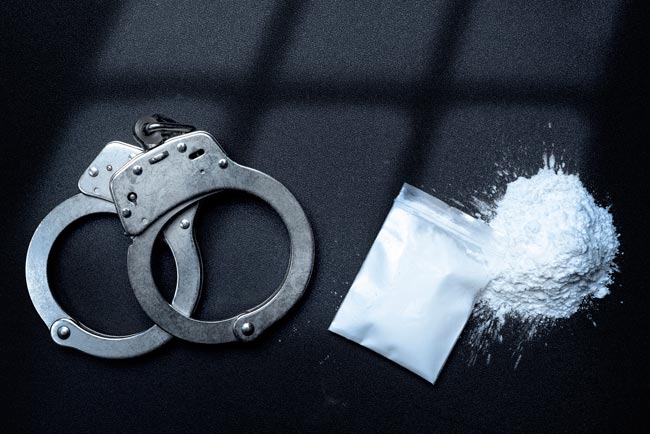 Four arrested at Dambulla tourist hotel with heroin