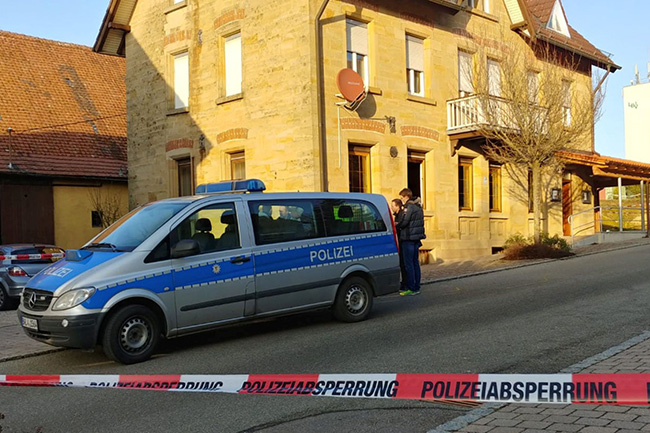 Rot am See shooting: Six killed in German town