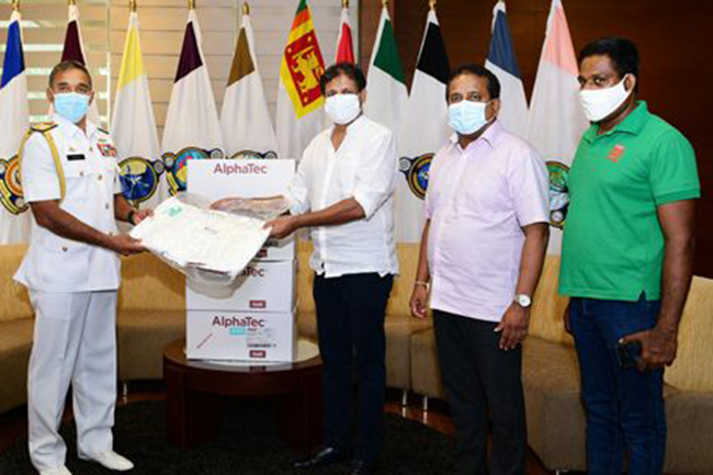 Manusath Derana donates healthcare outfits to Navy 