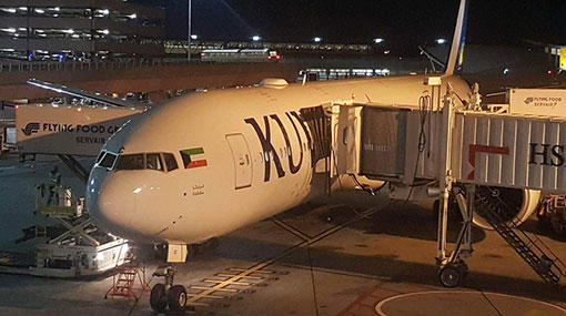 Flight carrying 300 Sri Lankans arrives from Kuwait