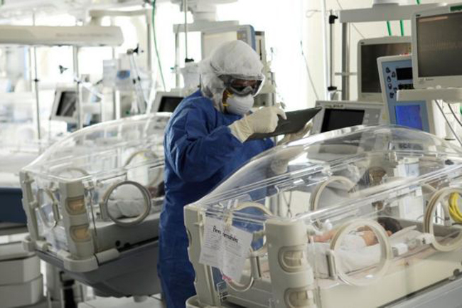 Newborn Mexican triplets diagnosed with Covid-19