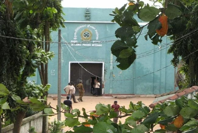 More contraband found thrown over Negombo prison walls