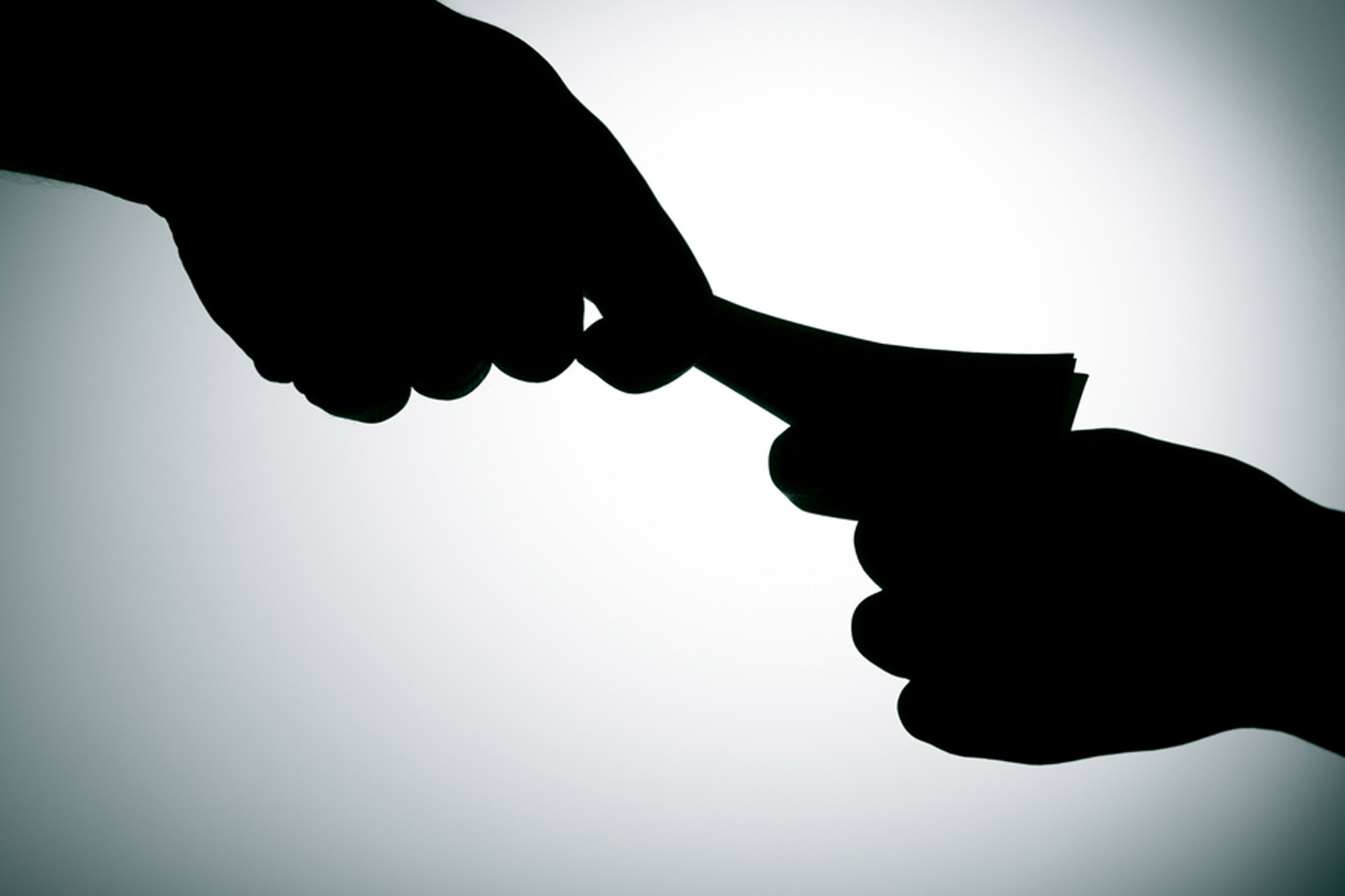 Top SLTB official arrested on bribery charge