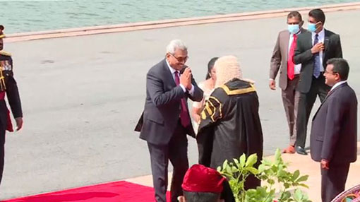 President arrives for ceremonial sitting of new Parliament