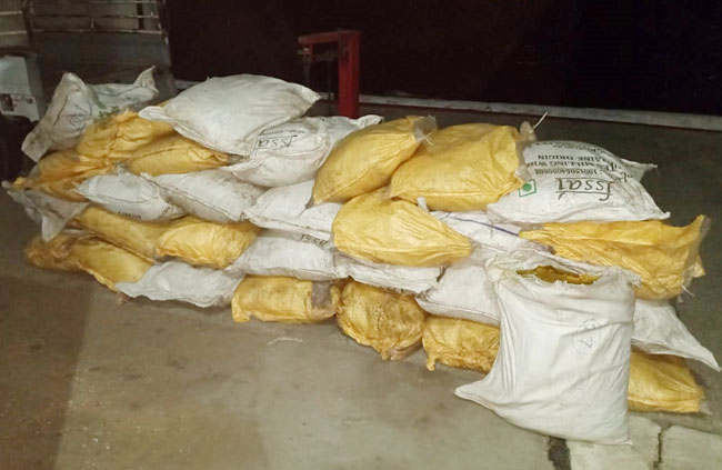 Navy seizes 815 kg of smuggled dried turmeric