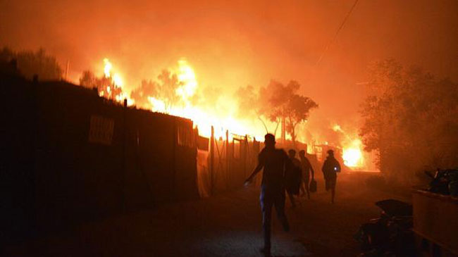 Fire in Greeces largest refugee camp forces thousands to evacuate