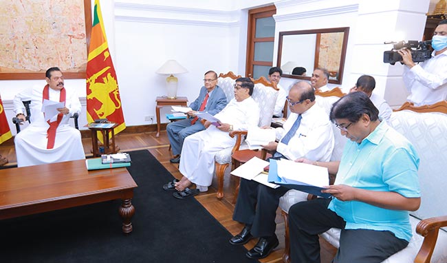 Committee appointed on 20th amendment hands over report to PM