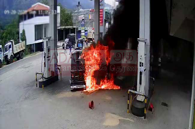 CCTV: Three-wheeler spontaneously bursts into flames at fuel station
