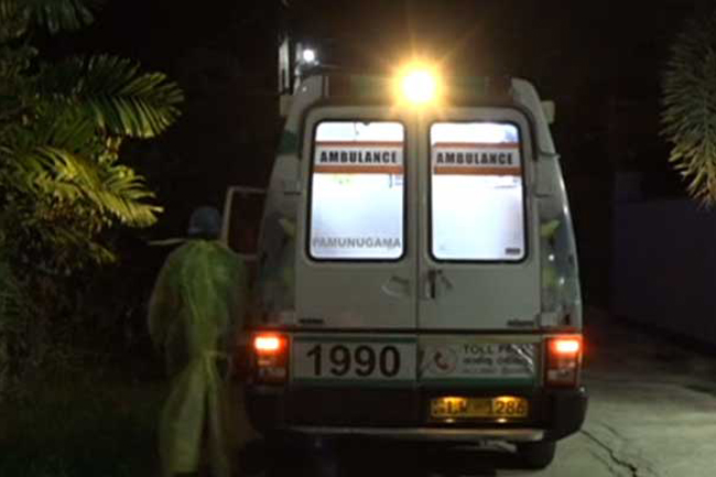 Woman dies while being transferred to quarantine centre