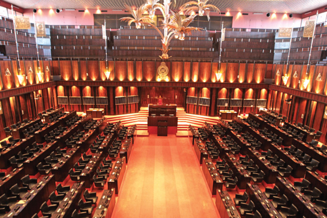 Parliament decides to continue its sittings