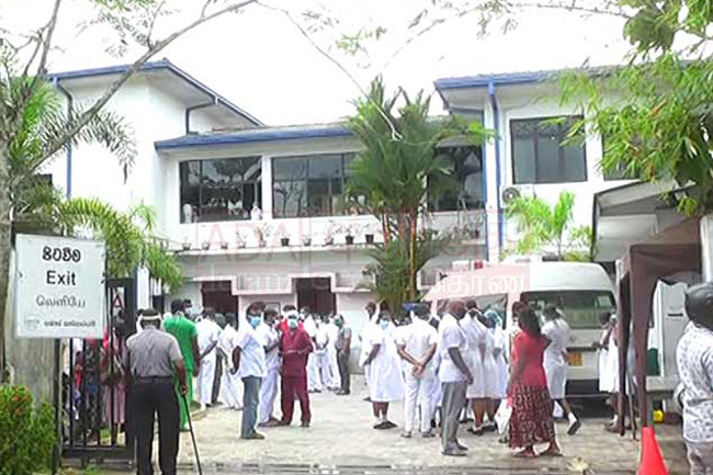 Two wards at Horana Hospital closed off following Covid-19 infections