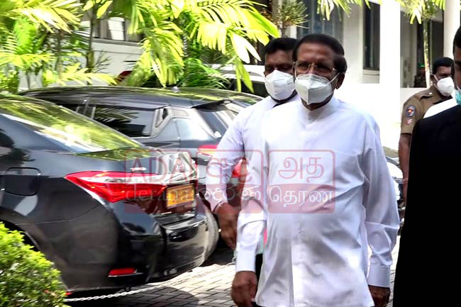 Maithripala arrives at PCoI on Easter attacks for 4th day