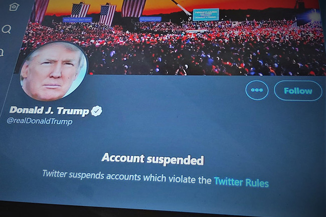 Trumps Twitter account permanently suspended