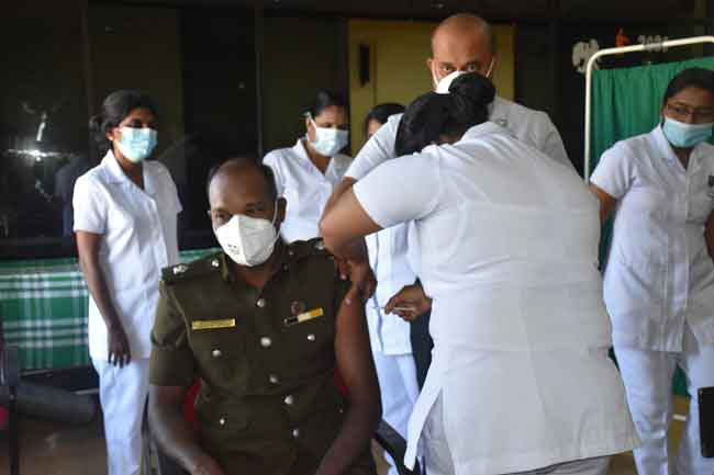 COVID-19: 32,539 frontline health workers vaccinated today