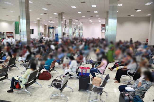 Allowance & interest-free loan to returning Lankan expats who lost jobs