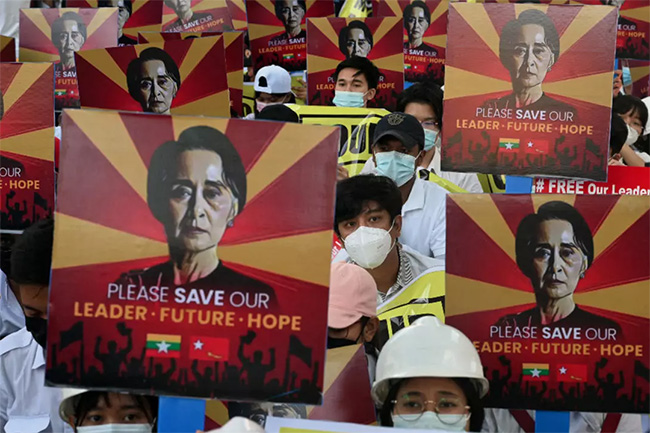 Myanmar coup: Aung San Suu Kyi faces new charge