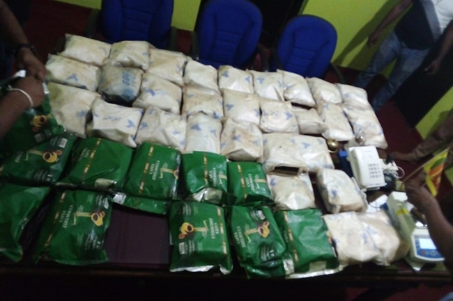 Soldier and army deserter arrested with 45kg of heroin