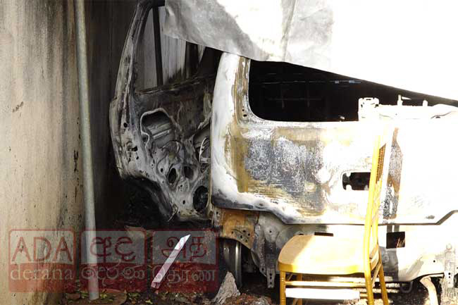 Partly burnt body found in car at Kohuwala