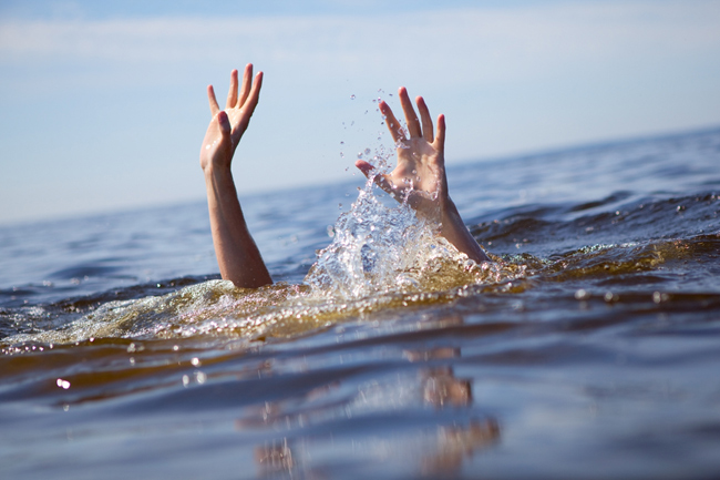 Two including teen missing while bathing in Sudu Ganga