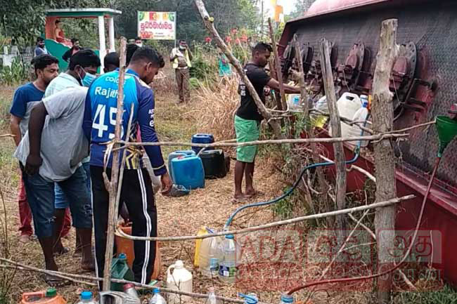 Fuel bowser topples on Habarana-Trincomalee road