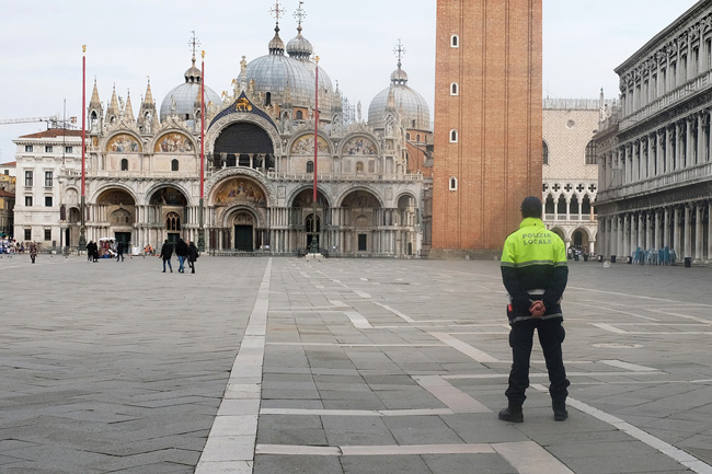 Italy returns to strict COVID lockdown for Easter