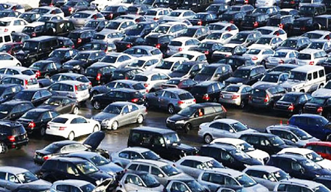 Sri Lanka spent Rs. 1,239 billion to import vehicles from 2015-19