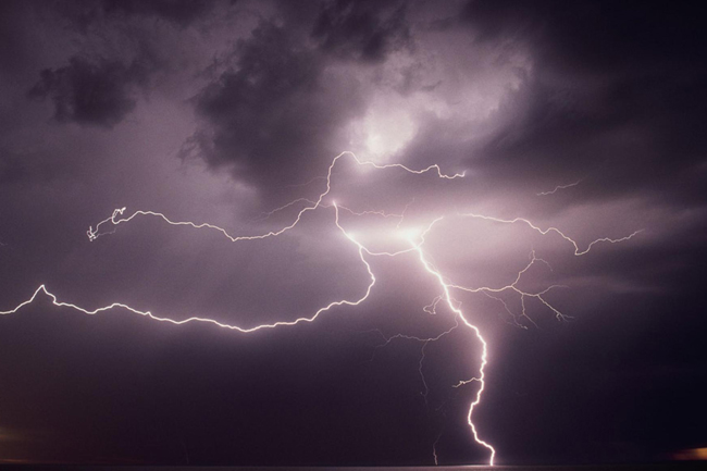 Met. Dept. issues advisory for thundershowers and severe lightning