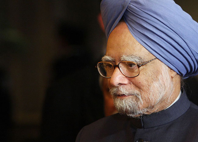 Former Indian PM Manmohan Singh tests positive for COVID-19