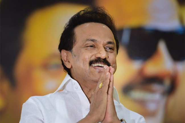Indias DMK leader takes oath as Tamil Nadu chief minister