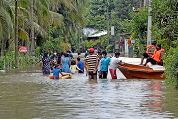 Inclement weather disrupts lives�