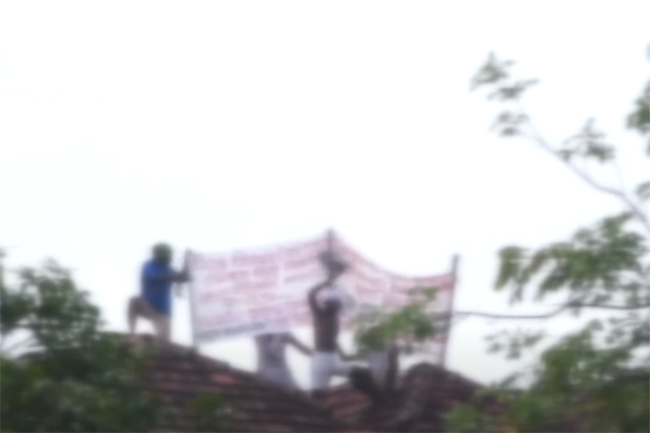 Welikada inmates atop rooftop call off hunger strike