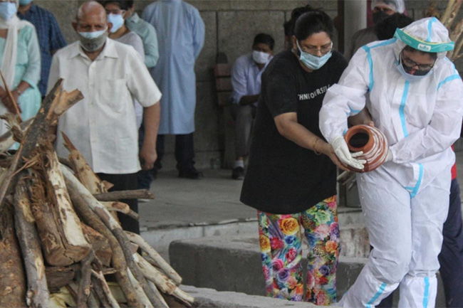 India s death toll from coronavirus crosses 400,000