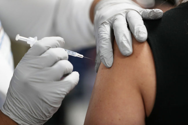 Unvaccinated or half-vaccinated persons more likely to contract Delta variant